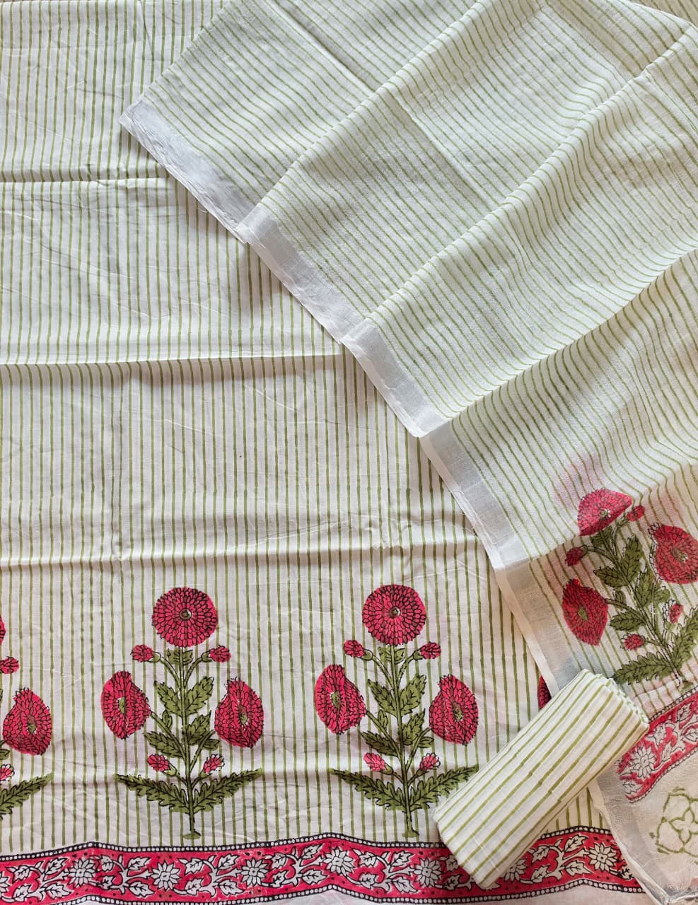 MUGHAL BUTTA PRINTED COTTON SUIT 101