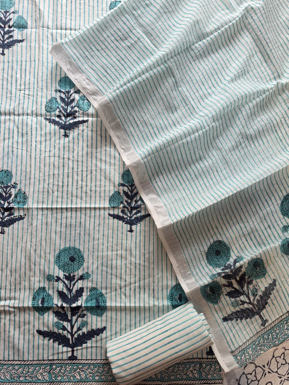 COTTON SUIT WITH LINEN DUPATTA 110
